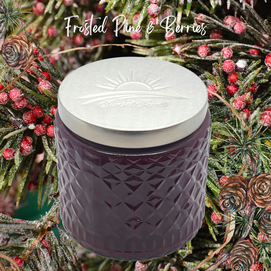 Frosted Pine & Berries - Medium Scented Candle 16oz